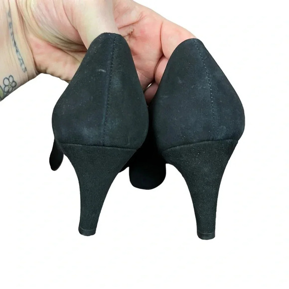 Good American Icon Suede Heels - Picture 8 of 11